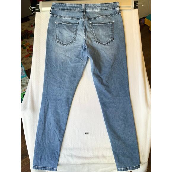 Universal Thread Women Skinny Jeans size 8 / 29S Blue Mid Rise Stretch Boot Cut - Picture 11 of 11